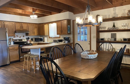Long Pond House | 4BR Lakefront, Family friendly, Private Beach near Camelback Kalahari Golf Parks