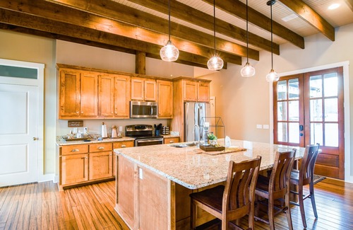 Double Springs House | 4BR Lakefront Haven | Dock, Kayaks, & Cozy Firepit