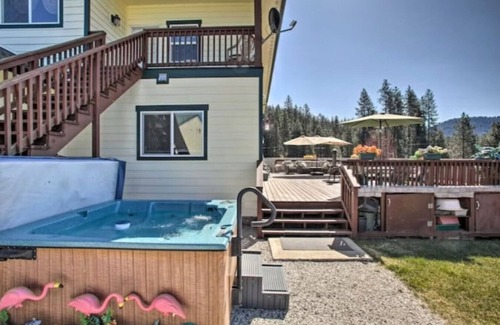 Valley House | 4BR Lakeside House with Mountain View and Hot Tub