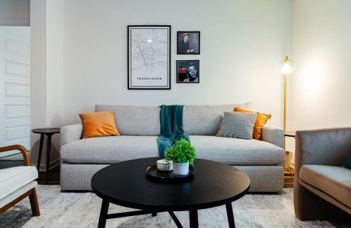 Tuscaloosa House | 4br Modern Getaway - Mins To Ua, King Bed