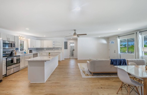 Wahiawa House | 4BR Oahu - Sleeps 8, WFH, A/C + Beach, Dole + Surf