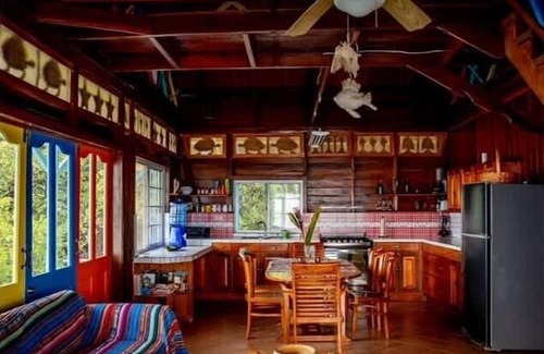Bocas del Toro Villa | 4BR Ocean View Retreat - Private Deck & Beach Fun