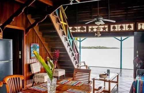 Bocas del Toro Villa | 4BR Ocean View Retreat - Private Deck & Beach Fun
