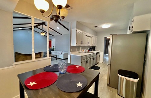Universal City House | 4BR Pool Furnished Extended Stay near Randolph AFB Fast Wi-Fi W/D Month+