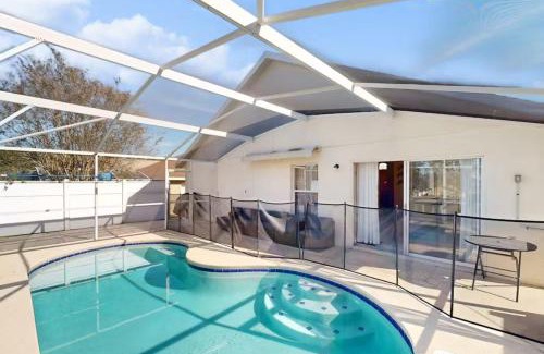 Florida Pines House | 4BR Sunny Paradise near Disney World