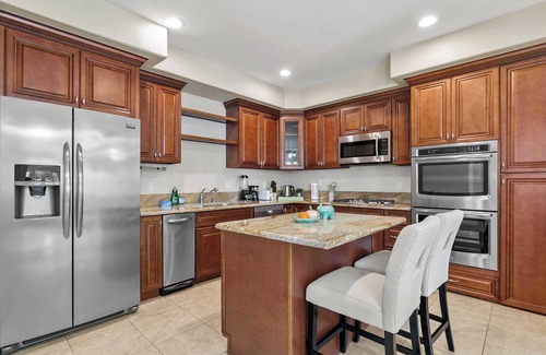 El Rancho House | 4BR Townhouse in Serene｜Gated Community｜Fully Furnish｜Garage Access #42081