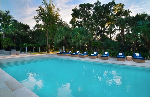 Punta Cana Apartment | 4BR Unit Sunny Escape! Pool, Pets, Free Parking, Breakfast & Private Beach Area