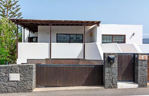 Yaiza House | 4BR Yaiza Relax House - Terrace & Mountain