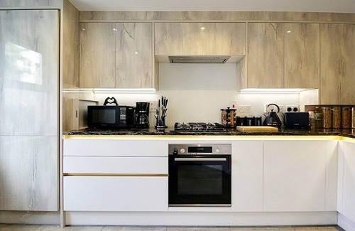 Reading House | 4BRD Luxury House RG2 - Free Parking