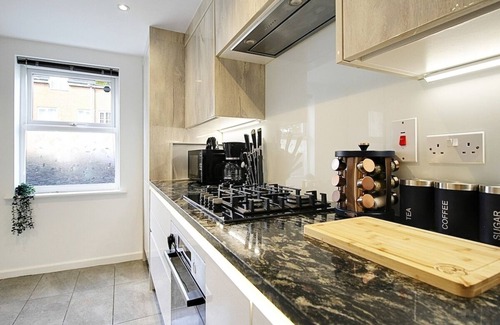 Reading House | 4BRD Luxury House RG2 - Free Parking