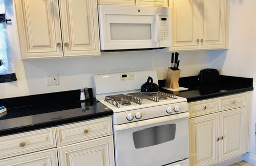 Beverly Green House | 4bRHOUSE,STRIP,LVCC,bigparking,family,pets-friendly,WSOP25,best,convention