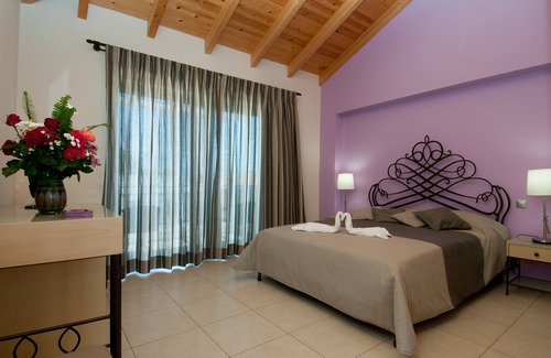 Steni Vala Hotel | 4epoches Alonissos freandly hotel