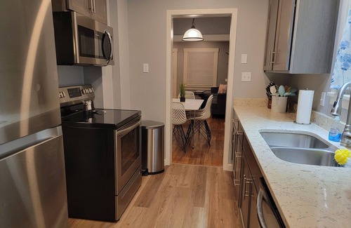 West University House | 4th Ave Bungalow