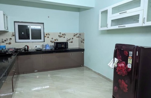 Visakhapatnam House | 4th floor Lovely three bedroom apartment with free parking