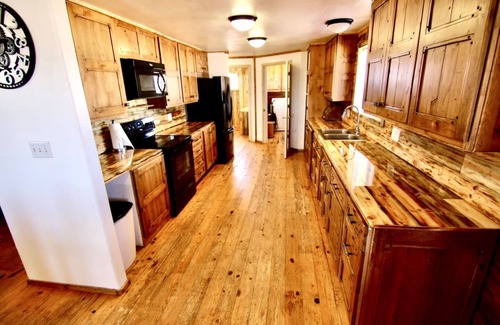 Blanding Cabin | 4x4 Cabin with a Rustic Flavor
