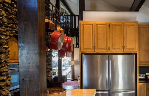 Eureka Springs House | 5,200 acre Estate on Kings River with Lodge that sleeps 20.