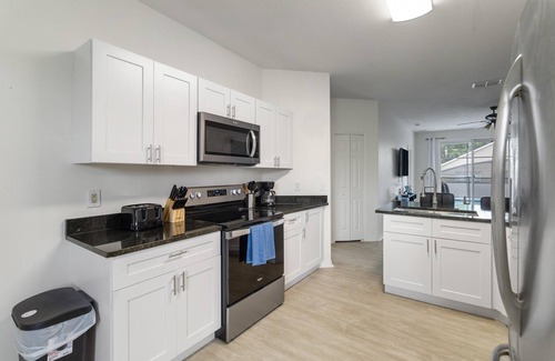 Sunset Ridge House | 5/3 Pool home located in Sunset Ridge Community!