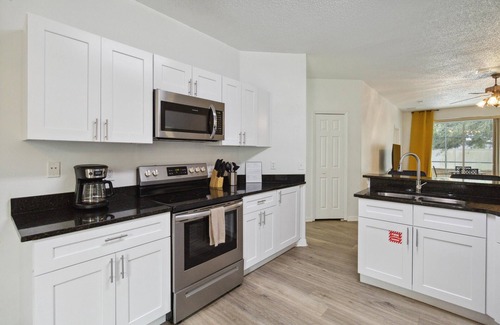 Sunset Ridge House | 5/4 Pool home located in Sunset Ridge Community!