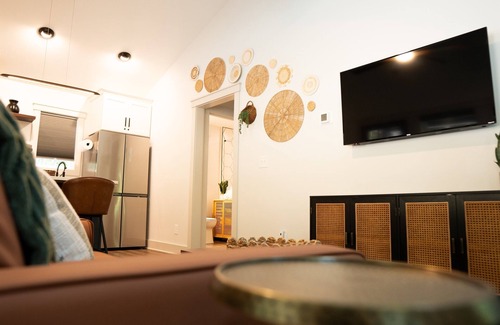 Sautee Nacoochee Cottage | 5.5mi to Helen - Couples Shower - Private Fire Pit