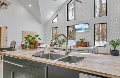 Toano House | 5-Acre Getaway close to HistoricTriangle
