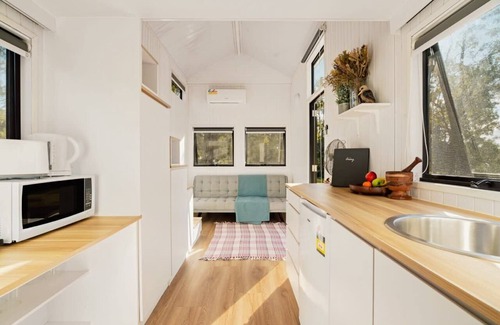 Jimboomba House | 5 Acre Retreat Jimboomba (Double) by Tiny Away