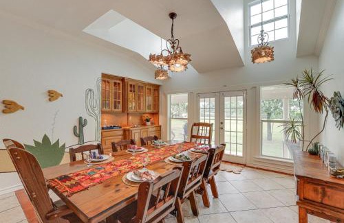 Crowley House | 5 Acres! Countryside Getaway Outside Fort Worth