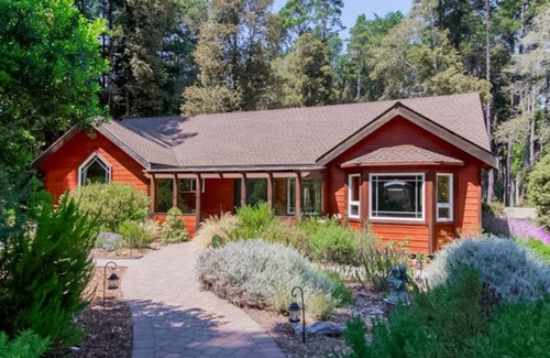 Fort Bragg House | 5 Acres of Peaceful Forest Retreat Minutes From The Beach And Town