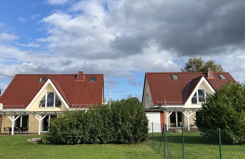 Luessow Apartment | 5 * apartment on the outskirts of Stralsund 1C OG