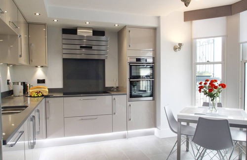 Hele Cottage | 5 ARLINGTON VILLAS, family friendly in Ilfracombe