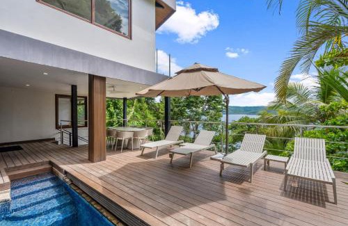 Playa Flamingo House | 5-BD Beachfront, Ocean-View Hillside Home