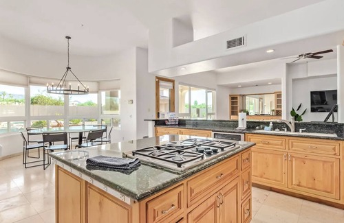 Central Scottsdale House | 5 bd Luxury Oasis, Heated Pool/Spa, Pickle Ball!
