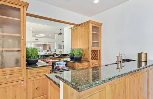 Central Scottsdale House | 5 bd Luxury Oasis, Heated Pool/Spa, Pickle Ball!