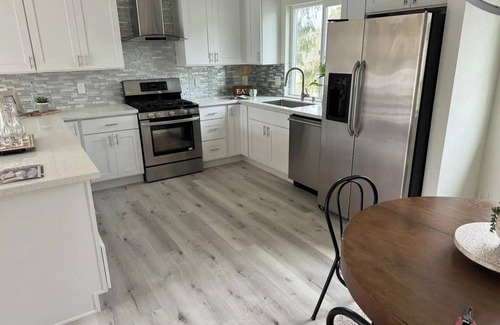 Cedar Hills House | 5-BDR, Family Friendly, Extended Stay, Remodelednn