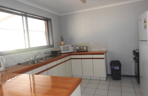Orchid Beach House | 5 BdR House Orchid Beach Fraser Island - sleeps 16 - bring the boats! Full Wifi