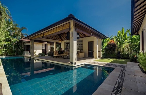 North Legian Villa | 5 Bdr -Last Minute Deal 50%+ OFF!