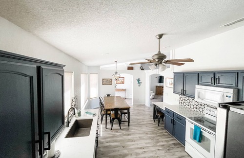 Lake Havasu City House | 5 BDRM PRIVATE PARADISE WITH POOL & CASITA ON THE LAKE SIDE OF 95!