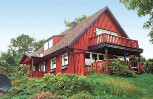 Strangnas Municipality House | 5 bedroom accommodation in Strängnäs