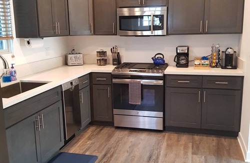 Harbor House | 5 bed/4 ba DOWNTOWN