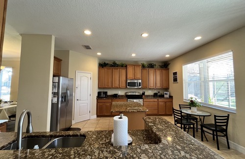 West Haven House | 5 bed/4 Bath Home with Pool/Spa/Games Room - Nr Champions Gate