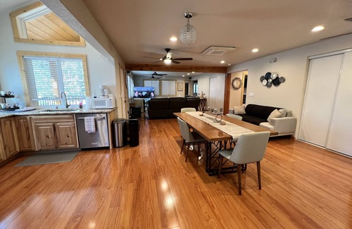 Pla-Vada Woodlands Cabin | 5 bed 5 bath cabin 5 min to the Slopes or Mountain Biking
