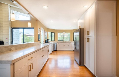 Araby House | 5 Bed Araby Cove Estate Views, Pool, Game Room, Ev