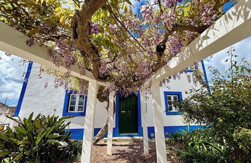 Carvalhal House | 5 Bed Country Villa with Large Heated Pool near Óbidos