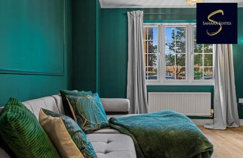 Reading Apartment | 5-Bed Home with Free Parking on Reading