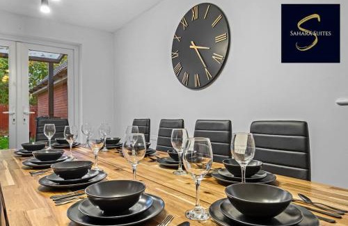 Reading Apartment | 5-Bed Home with Free Parking on Reading