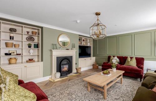 New Forest District House | 5 Bed in Lymington 96189