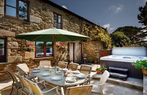 Redruth House | 5 Bed in Portreath HELLF