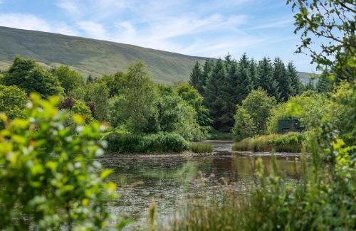 Hawes House | 5 Bed in Snaizeholme oc-w32200