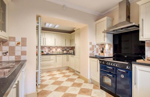 Ringstead House | 5 Bed in Thornham KT086
