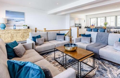 Westleigh House | 5 Bed in Westward Ho 80650