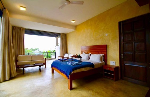Pilerne Industrial Estates Villa | 5 Bed Luxury Infinity Pool Villa With Jacuzzi